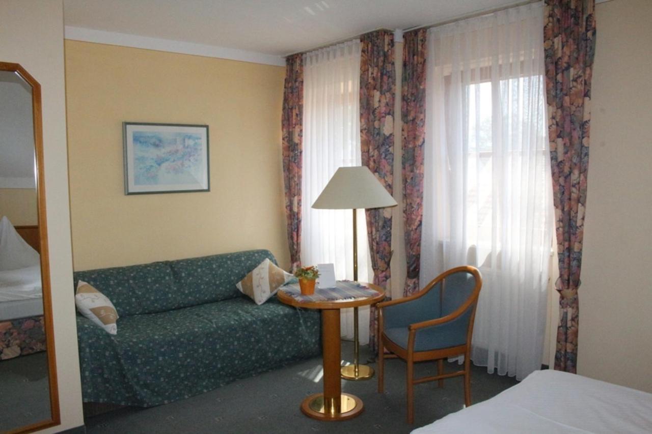 Landgasthof Adler Aislingen Bagian luar foto
